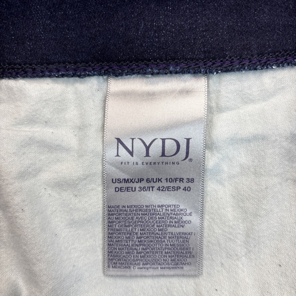 NYDJ Cool Embrace Pull-On Denim Shorts Sz 6 Slimming Stretch Casual - Picture 8 of 16